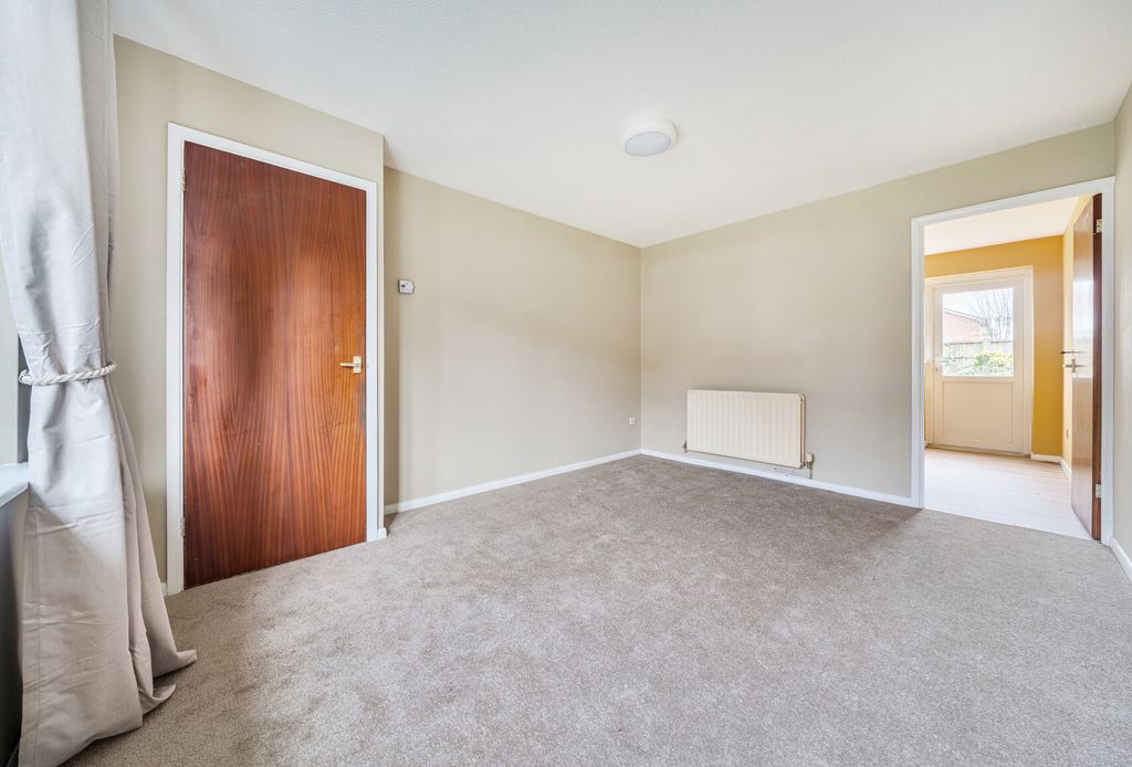 Property photo 3 of 13 1413130-13-6989F2...