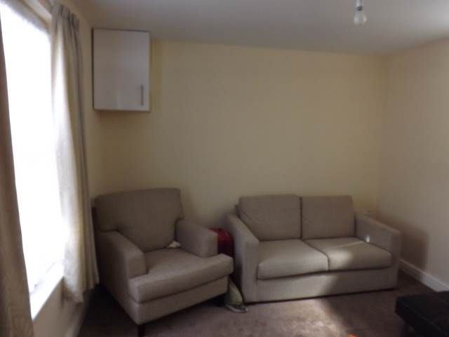 Property photo 3 of 5 Lounge