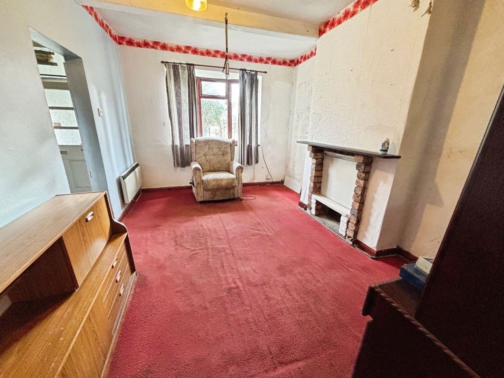 Property photo 3 of 14 Pbox-Img.Jpeg