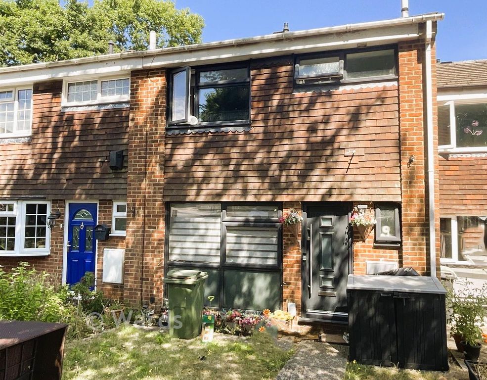 Property photo 1 of 5 Front