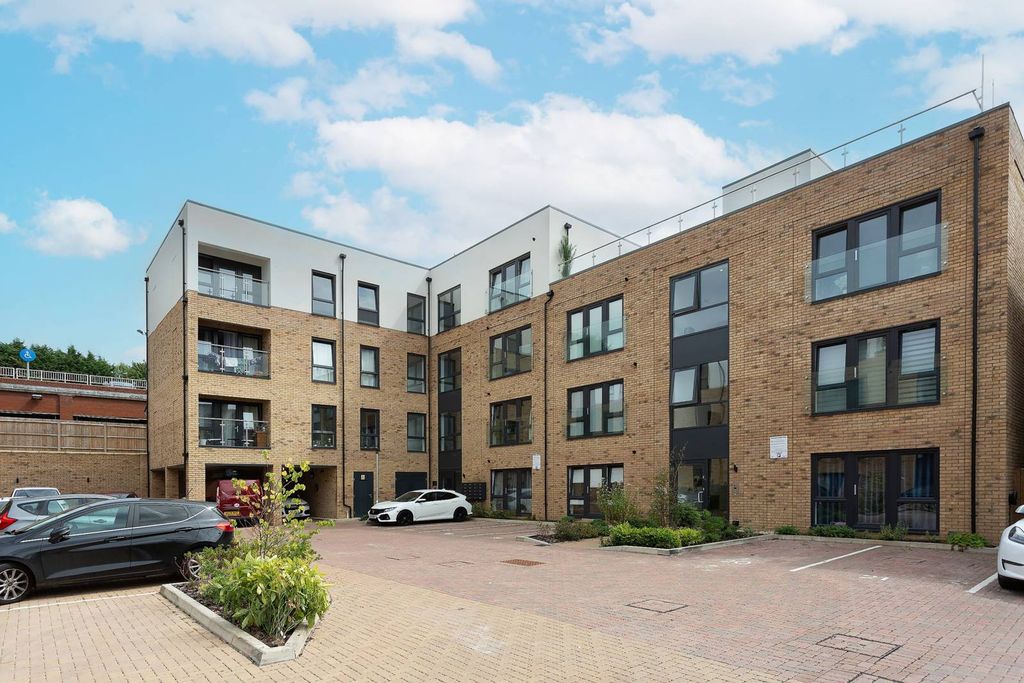 Property photo 2 of 13