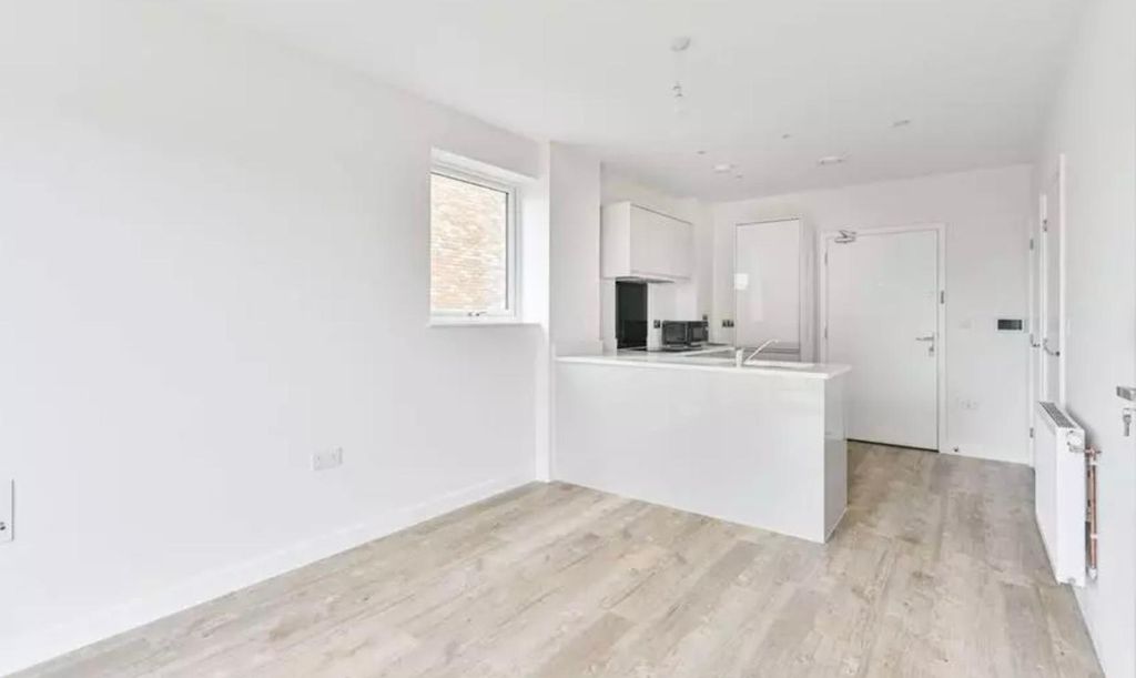 Property photo 2 of 9 Gallery