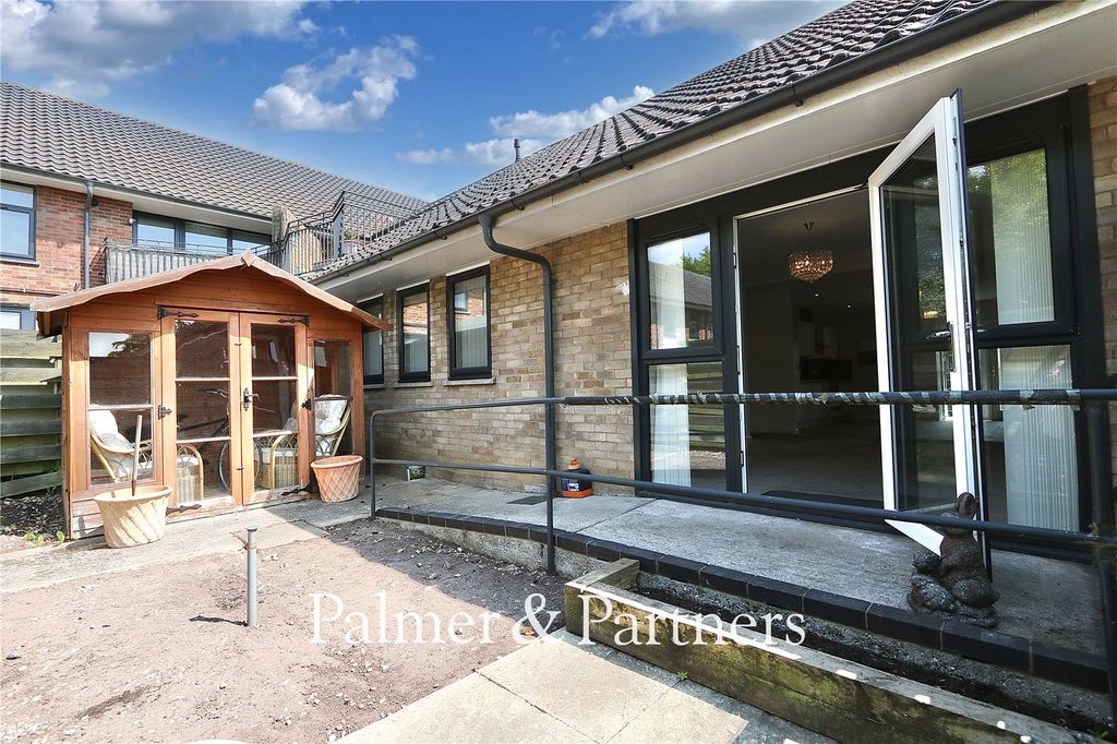 Property photo 3 of 14 Picture No. 06