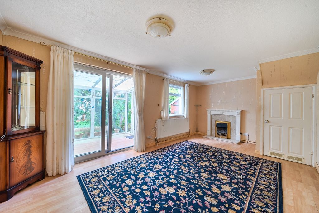 Property photo 3 of 20 15-6Ad0Cbd72E468-1536173-1A13F9c037020-18-2-1