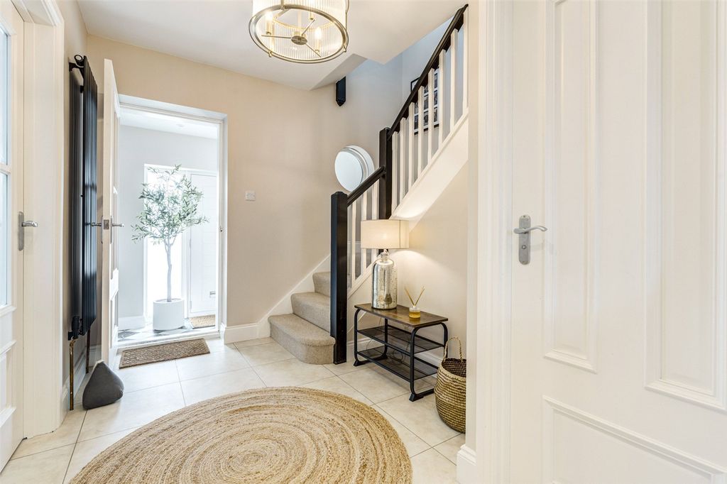 Property photo 3 of 42 Picture No. 24