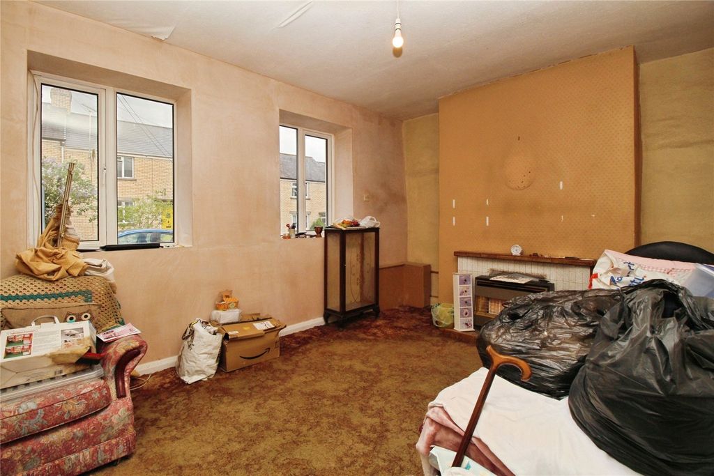 Property photo 2 of 18 Picture No. 20