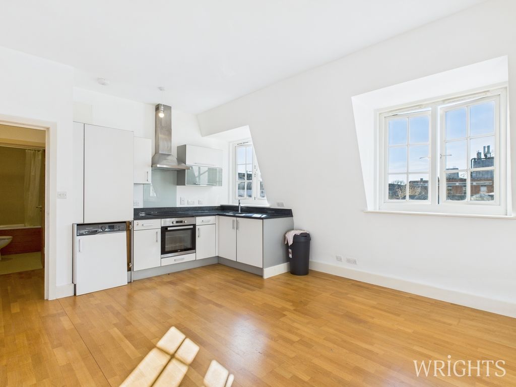 Property photo 3 of 7 Cam02796G0-Pr0366-Still002