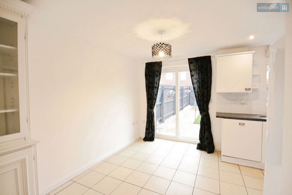 Property photo 3 of 13 Pbox-Img.Jpg