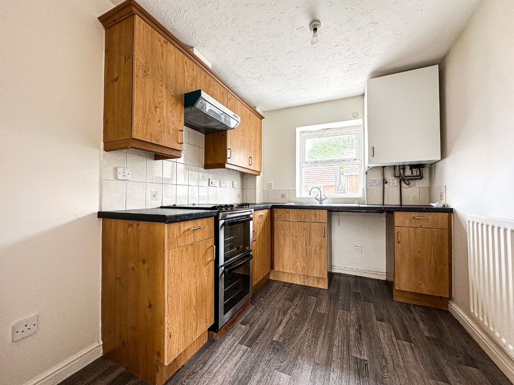 Property photo 2 of 19 5153276