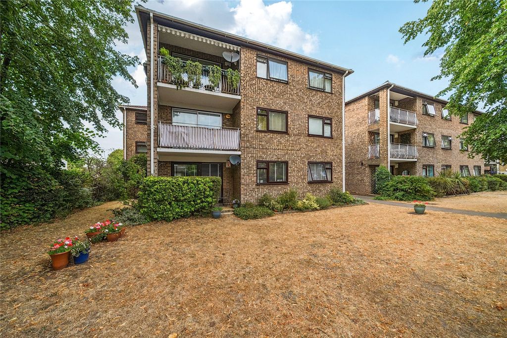Property photo 1 of 16 Picture No. 01