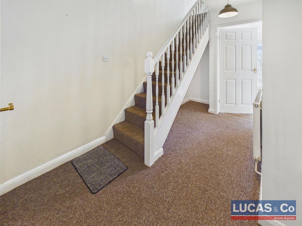 Property photo 2 of 22 Hallway