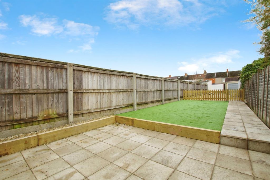 Property photo 2 of 14 Rear Garden