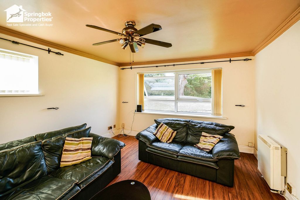 Property photo 3 of 9 Image 3