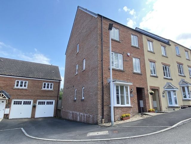 Property photo 1 of 10 Front Picture