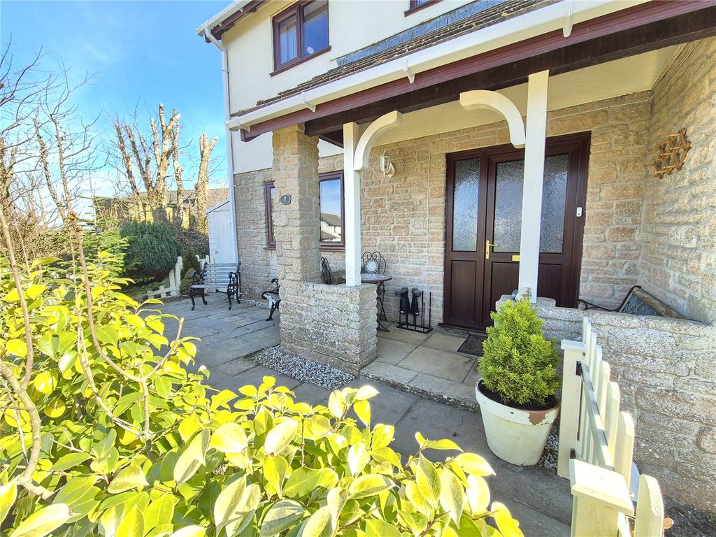 Property photo 2 of 26 Picture No. 25