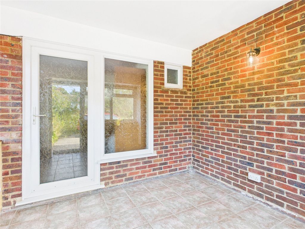 Property photo 3 of 22 Picture No. 32