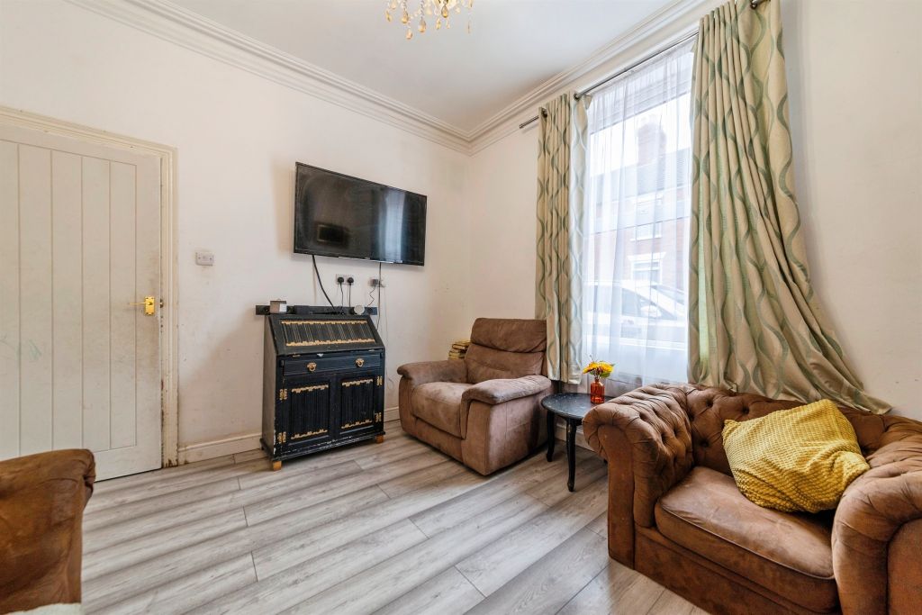 Property photo 3 of 22