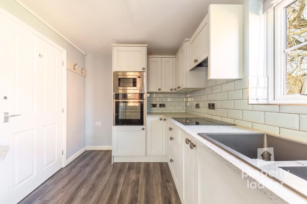 Property photo 3 of 17 3d49F1d8F3d337cc88B51Aea707Fd858