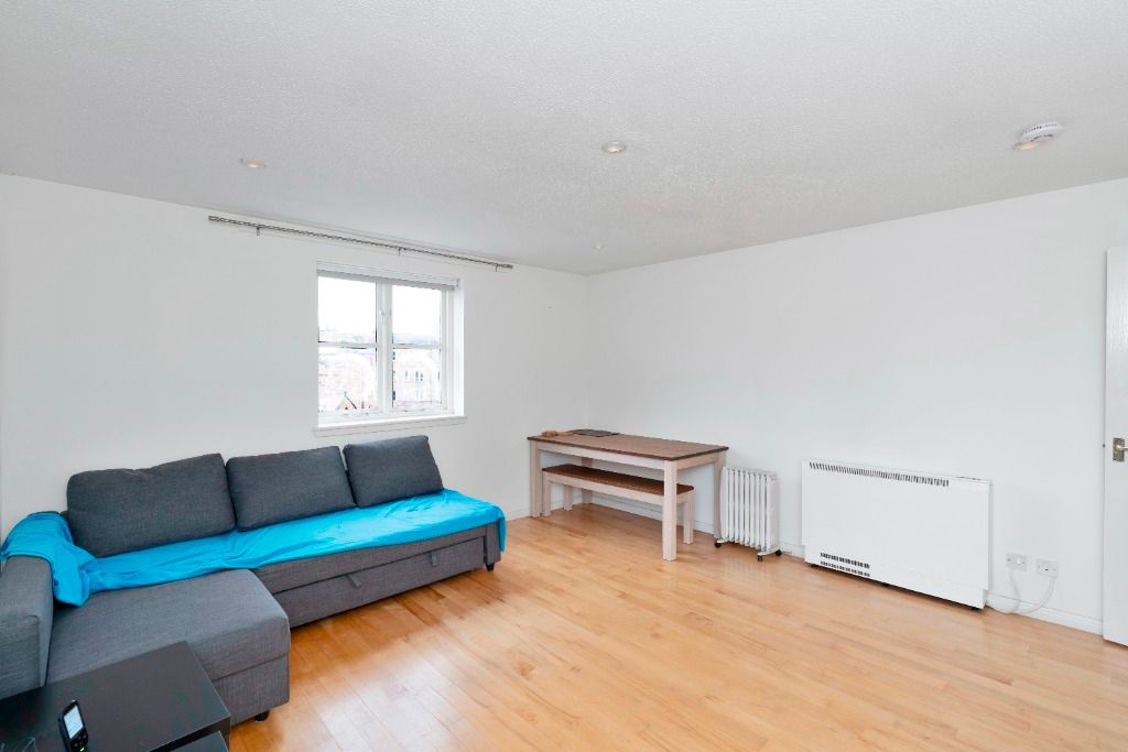 Property photo 2 of 11 Photo 2