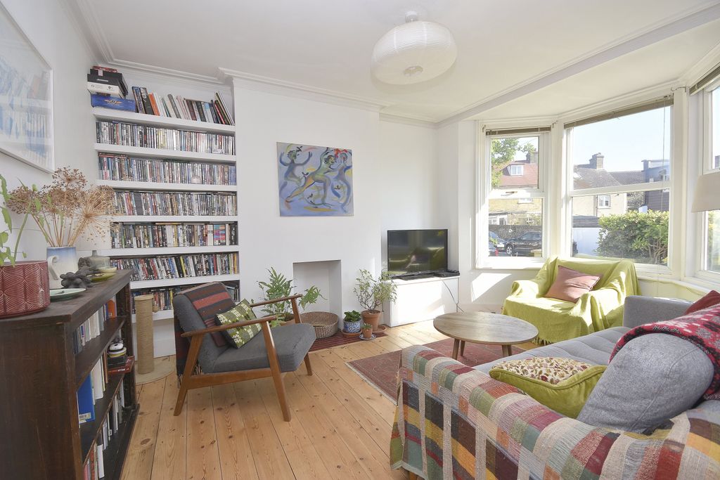 Property photo 2 of 17