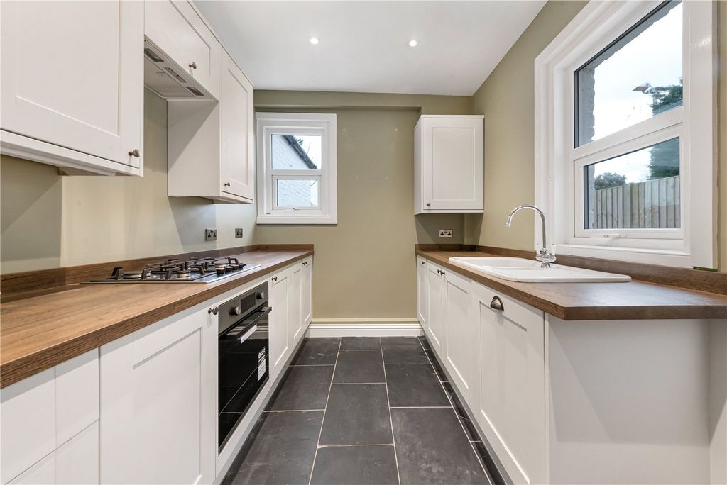 Property photo 3 of 17 Picture No. 16