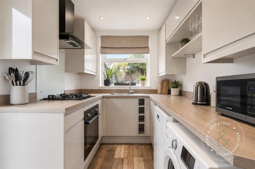 Property photo 2 of 33 Hern Crabtree-5-2.Jpg