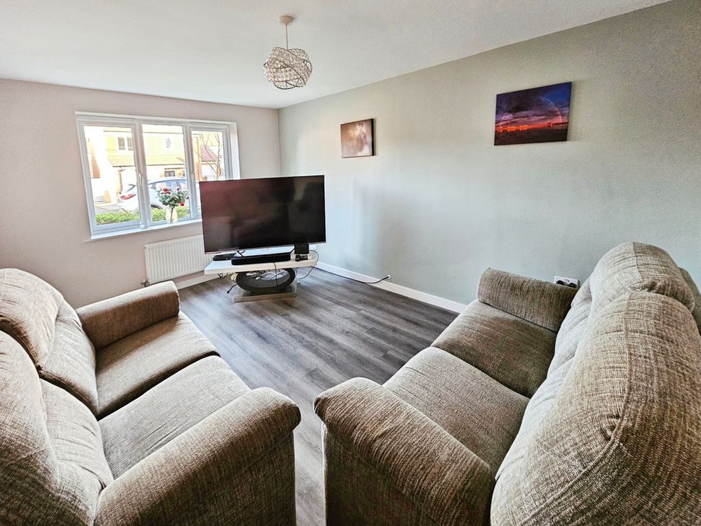 Property photo 2 of 13 Photo 12