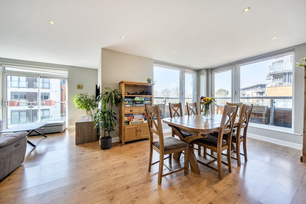 Property photo 2 of 15 1432640-9-69Bbe79...