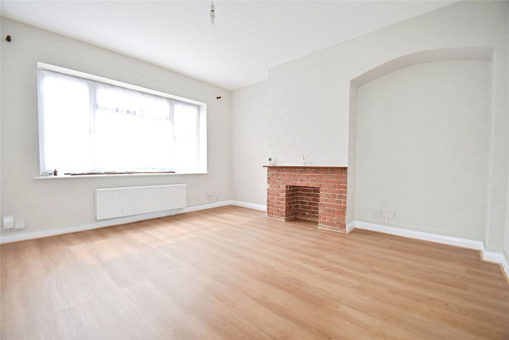 Property photo 3 of 10 Picture No. 02
