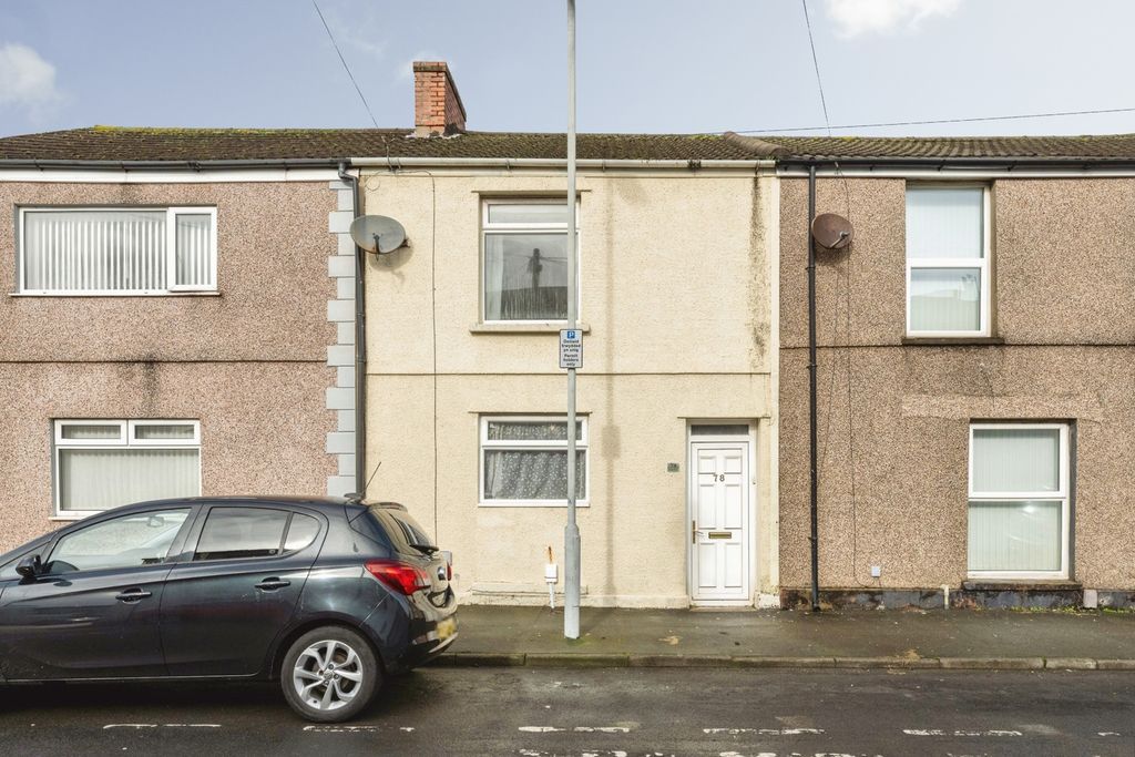 Property photo 1 of 20 Pbox-Img.Jpg