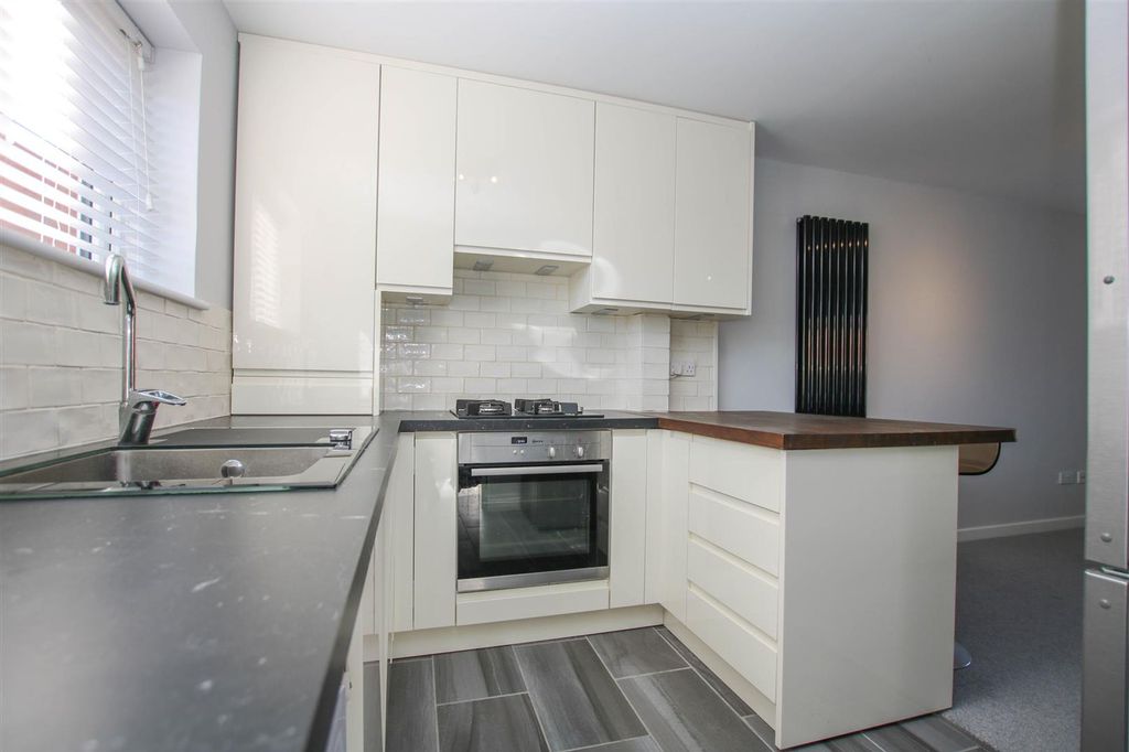 Property photo 2 of 8 Img_3386.Jpg