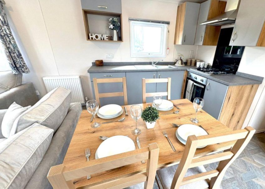 Property photo 2 of 4 R3R8P6895Ca8327915.Jpg