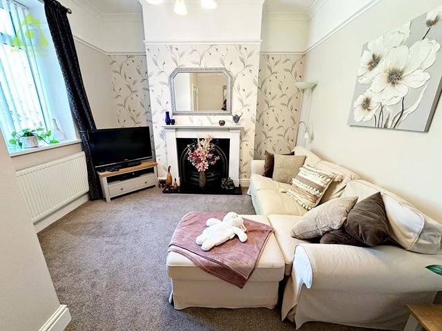 Property photo 2 of 21