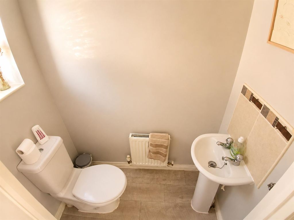 Property photo 2 of 16