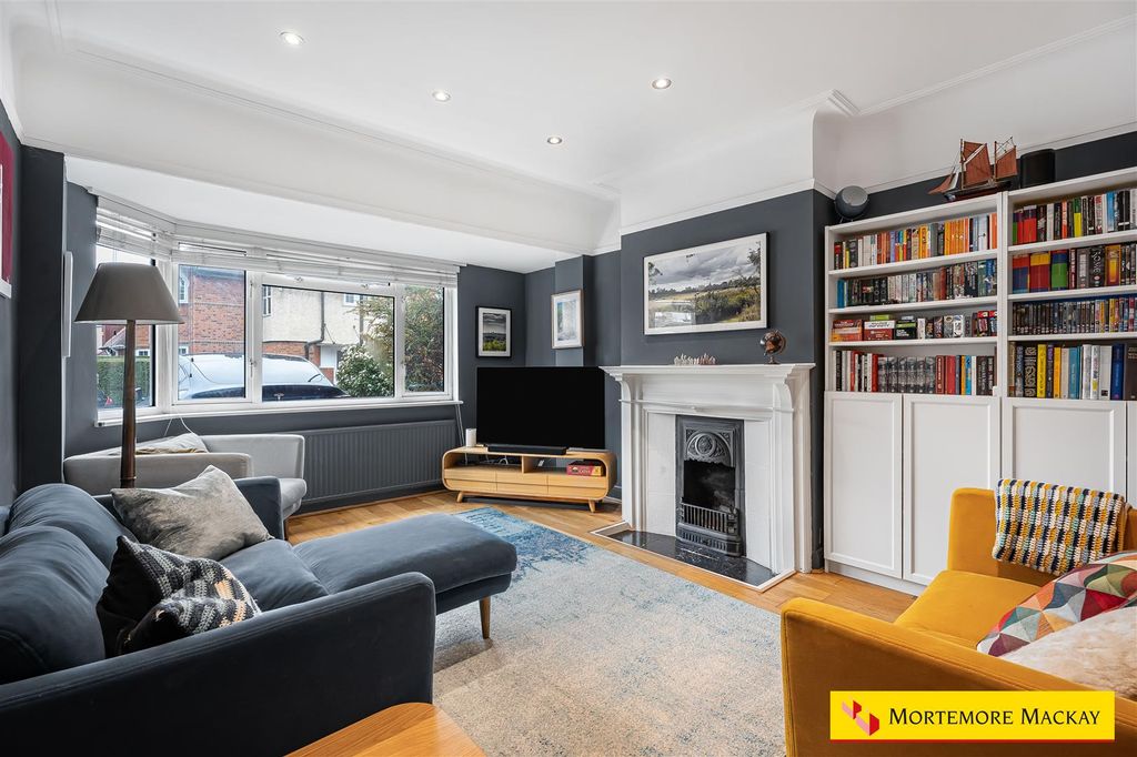 Property photo 2 of 30 11_74315_Watermarked.Jpg