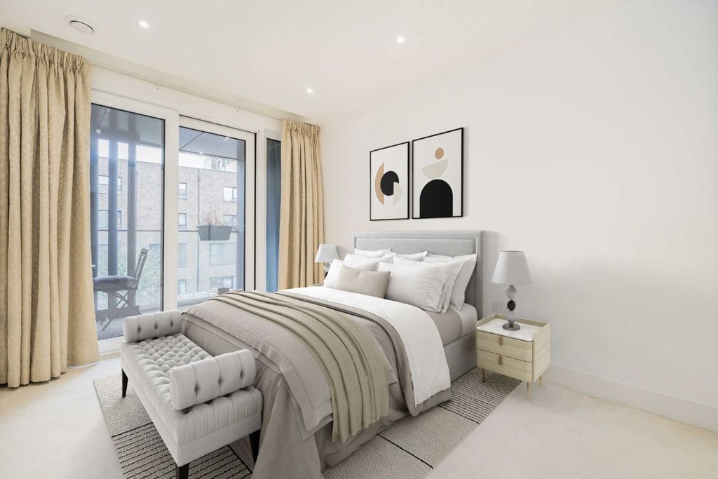 Property photo 3 of 8