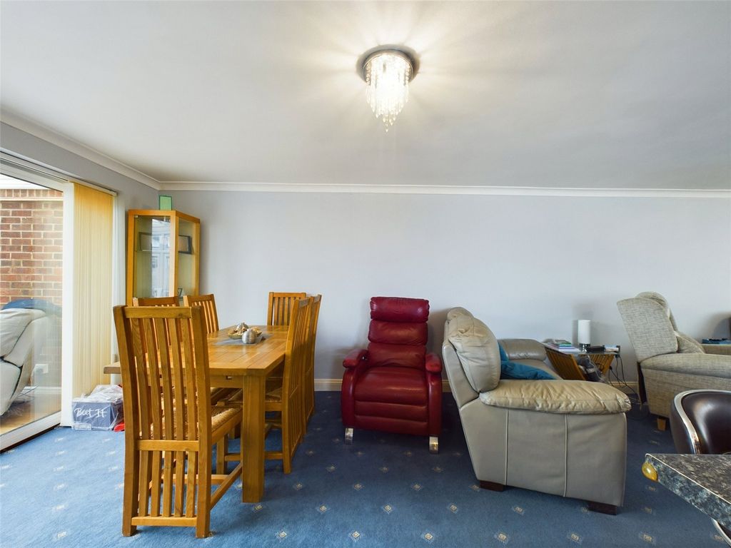 Property photo 3 of 22 Living Room