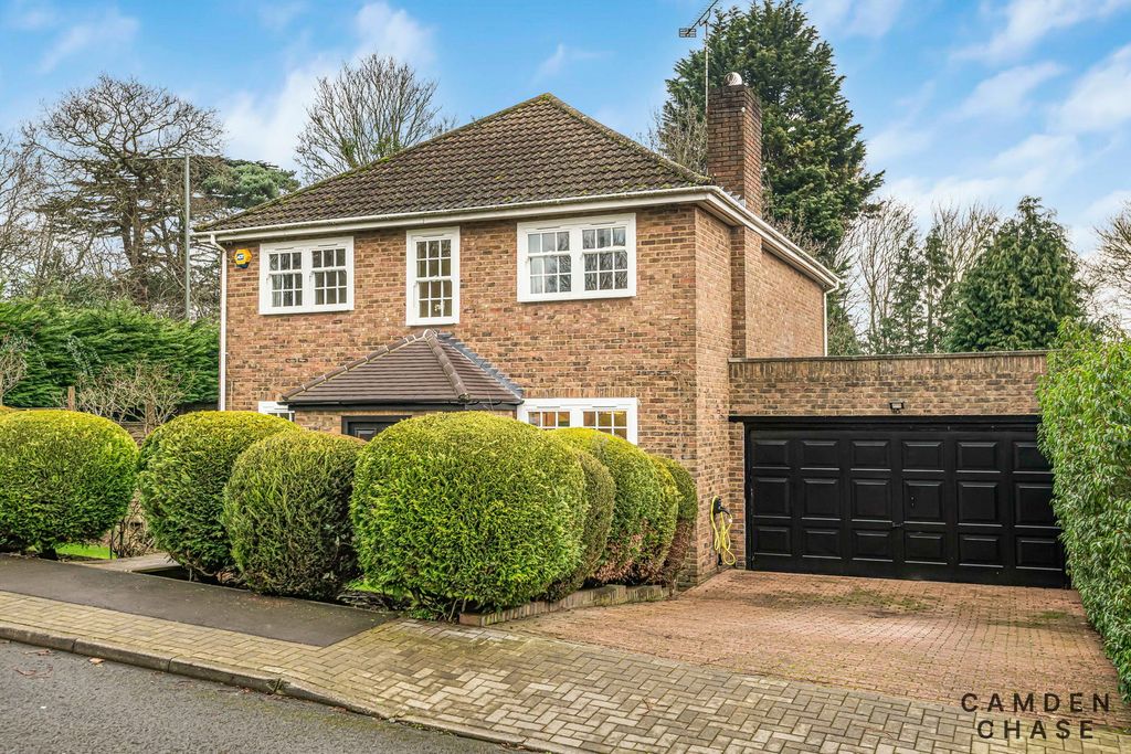 Property photo 1 of 33