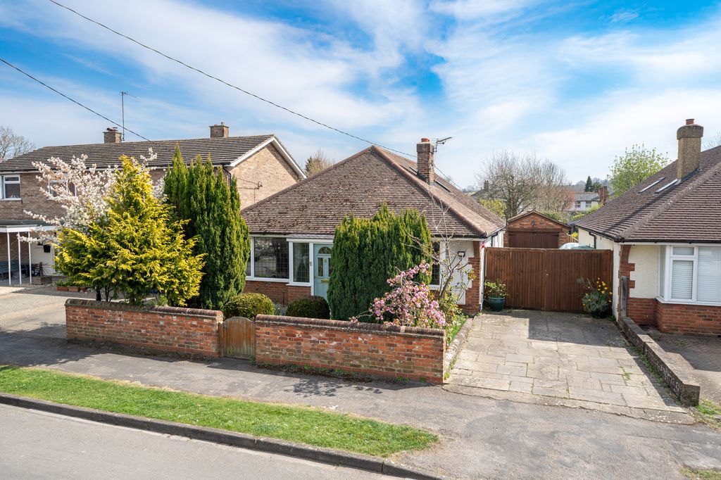 Property photo 1 of 33