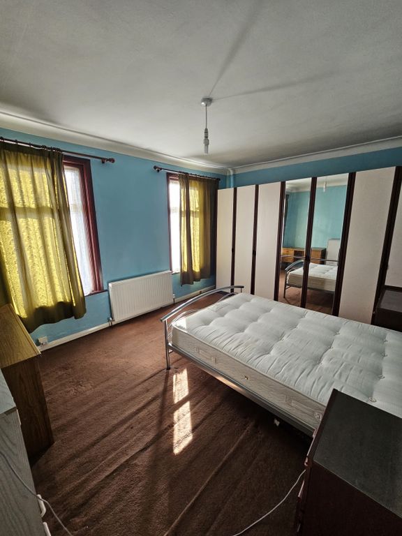 Property photo 2 of 8 Gallery