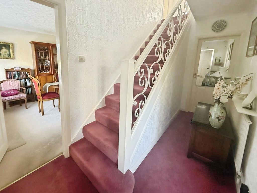 Property photo 2 of 19 Picture No. 10