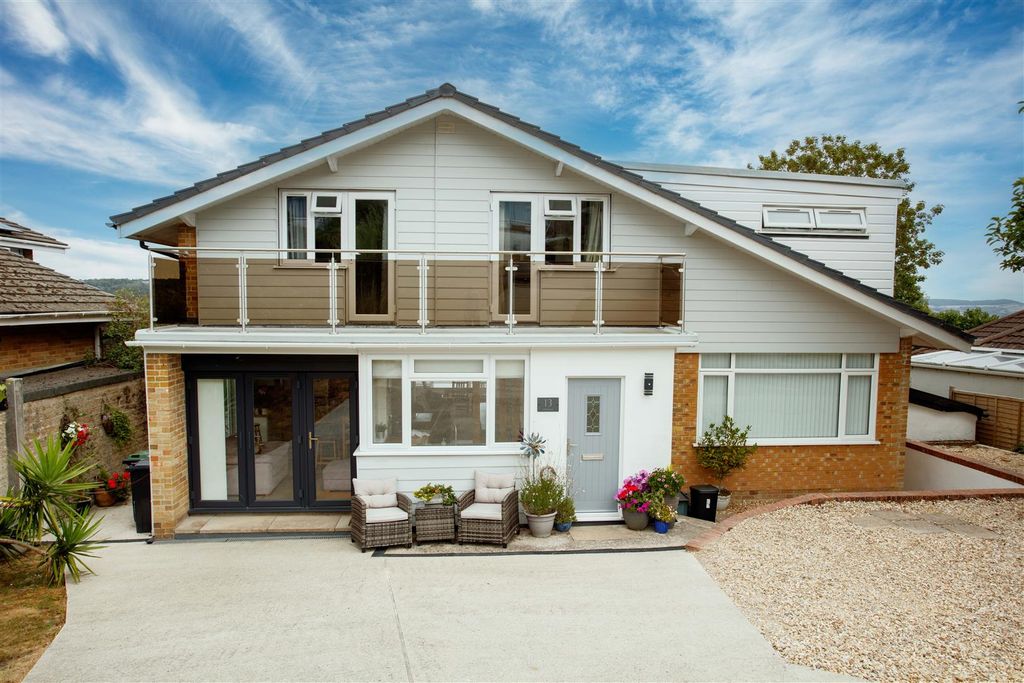 Property photo 2 of 23 Front View 1.Jpg