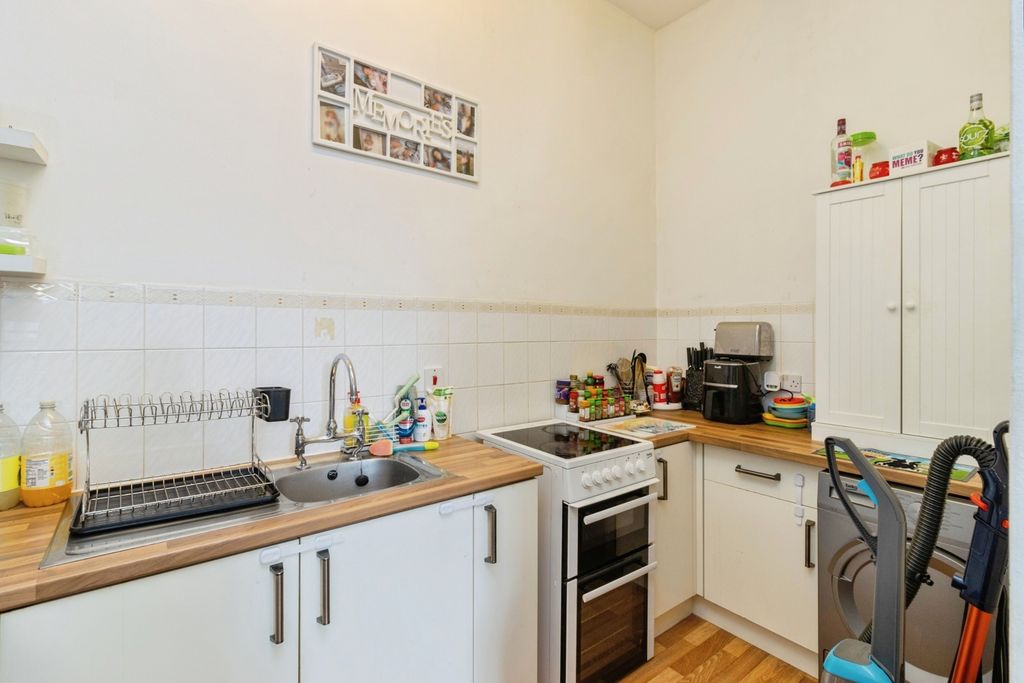 Property photo 2 of 12 Pbox-Img.Jpg