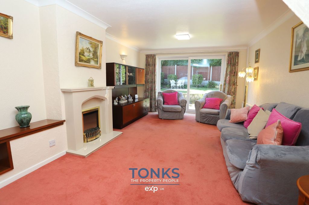 Property photo 3 of 24