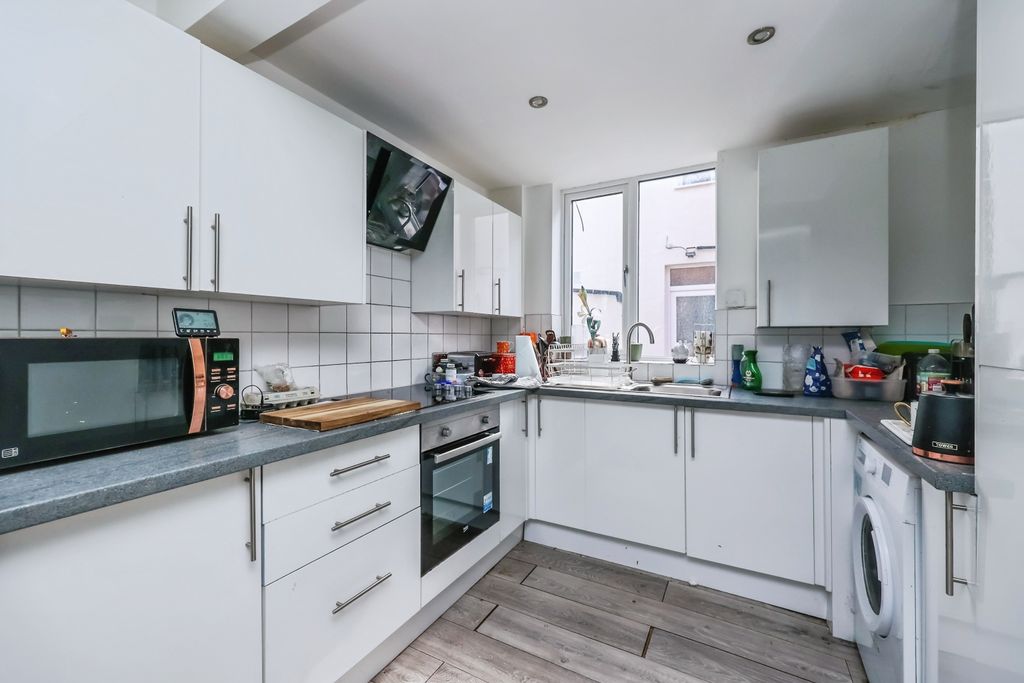 Additional image 9 of 3 bed semi-detached house for saleIngram Road, Nottingham NG6