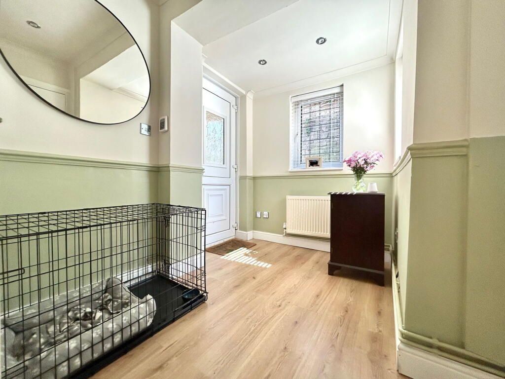 Property photo 2 of 25
