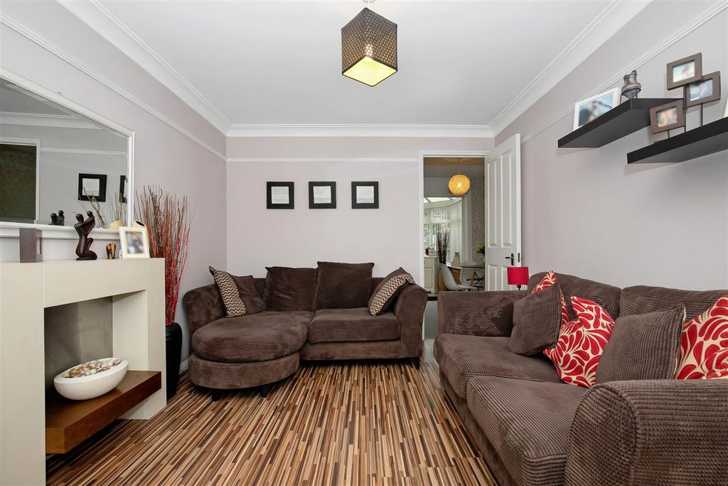 Property photo 3 of 15 Img_8012.Jpg
