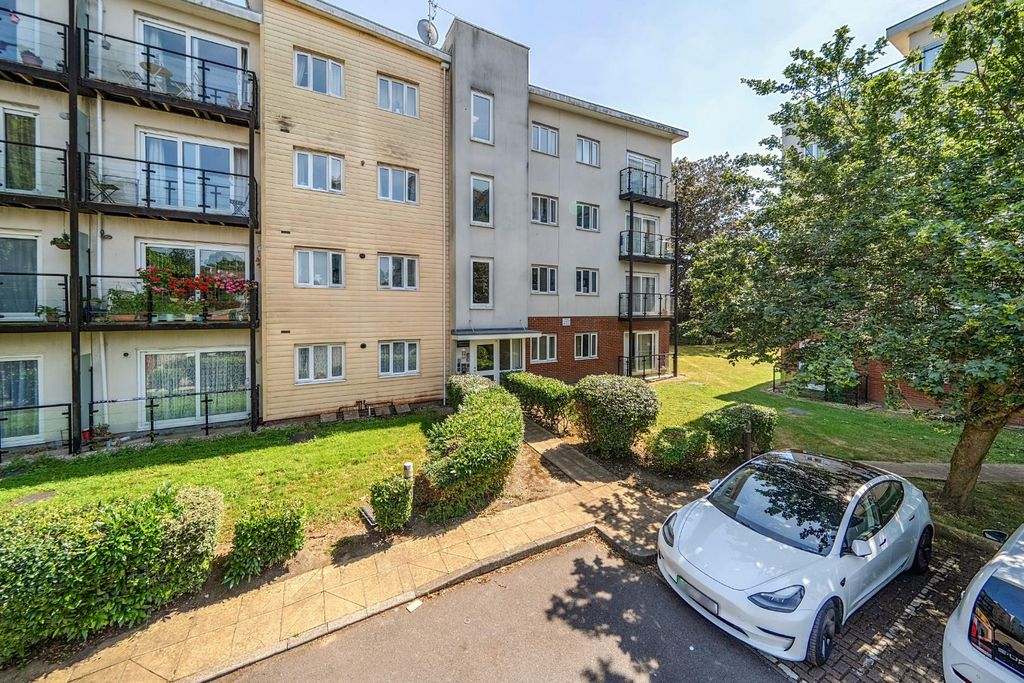 Property photo 1 of 15 1486242-14-6A46861E3Aee2.Jpg