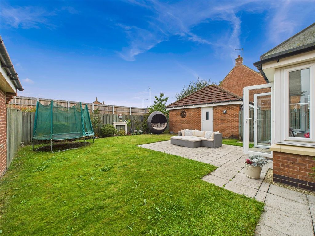 Property photo 1 of 23 Cam03303G0-Pr0203-Still029.Jpg