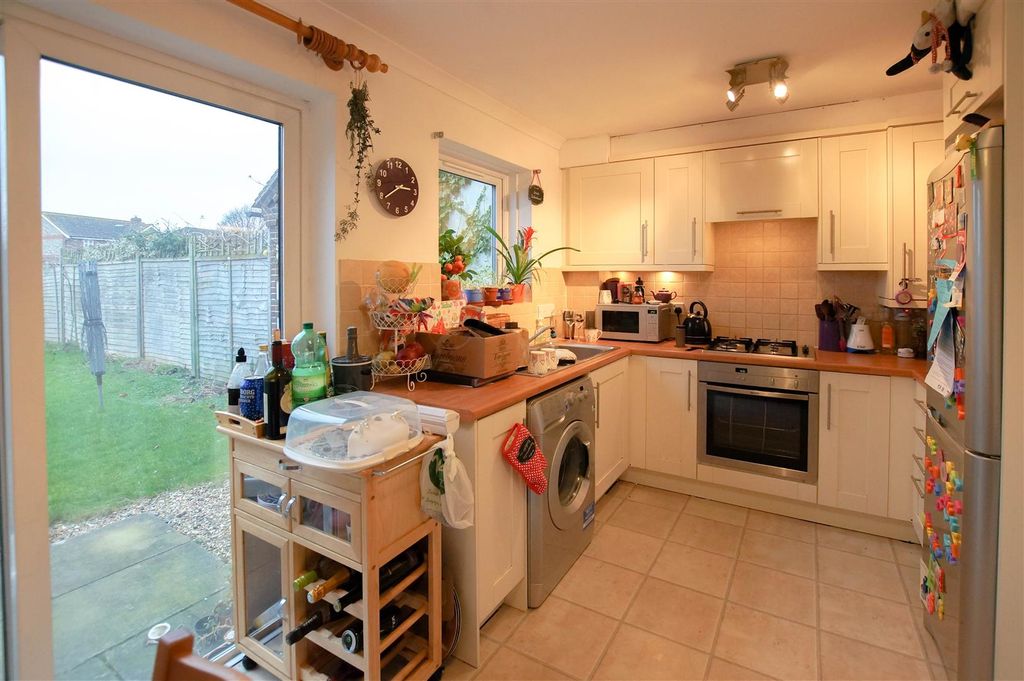 Property photo 2 of 7